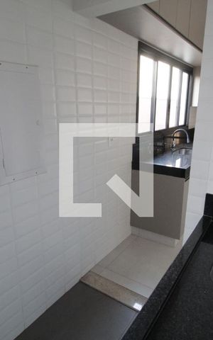 Casa de condomínio para alugar com 232m², 4 quartos e 2 vagasÁrea de Serviço