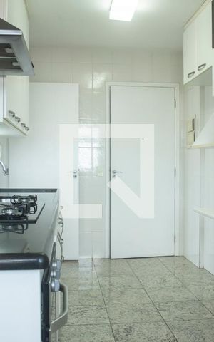 Apartamento à venda com 90m², 3 quartos e 2 vagasCozinha