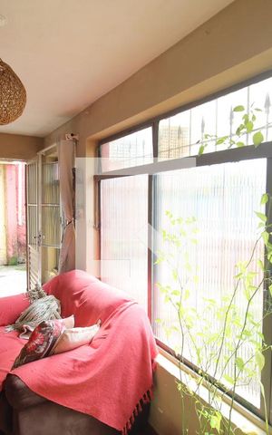 Casa à venda com 183m², 2 quartos e 3 vagasSala