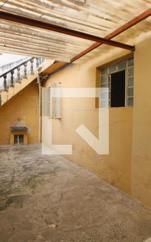 Casa para alugar com 50m², 1 quarto e sem vagaÁrea de Serviço