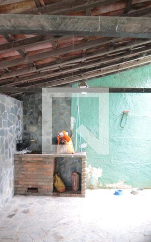 Casa à venda com 360m², 3 quartos e 1 vagaÁrea de Serviço