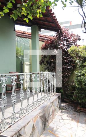 Casa à venda com 360m², 3 quartos e 1 vagaJardim