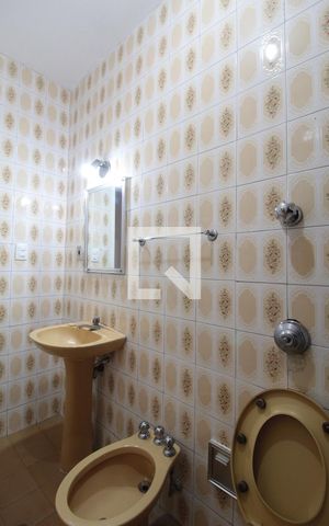 Casa à venda com 360m², 3 quartos e 1 vagaBanheiro Social