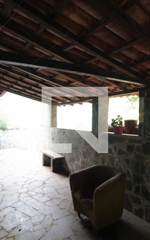 Casa à venda com 360m², 3 quartos e 1 vagaÁrea de Serviço