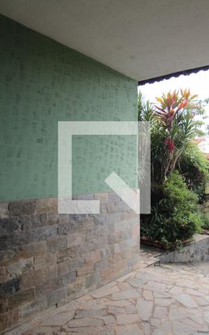 Casa à venda com 360m², 3 quartos e 1 vagaGaragem