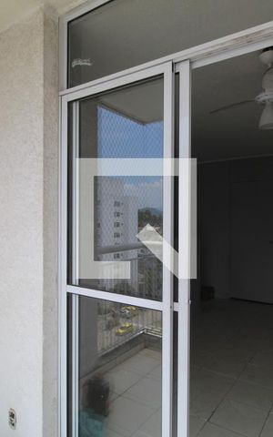 Apartamento para alugar com 50m², 2 quartos e 1 vagaVaranda