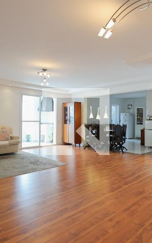 Apartamento à venda com 183m², 3 quartos e 4 vagas Apartamento à venda com 183m², 3 quartos e 4 vagasSala 1
