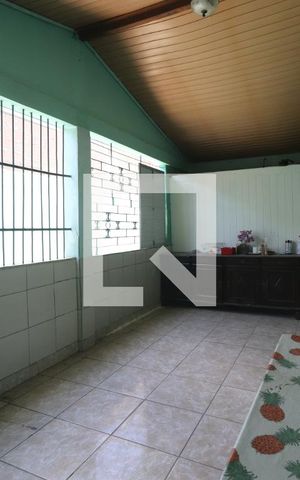 Casa à venda com 190m², 2 quartos e 1 vagacozinha