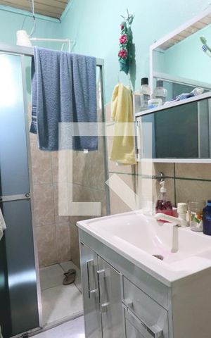 Casa à venda com 190m², 2 quartos e 1 vagabanheiro