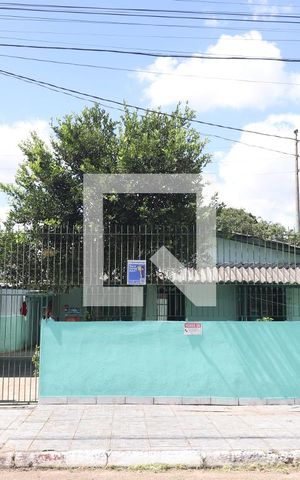 Casa à venda com 190m², 2 quartos e 1 vagaFachada