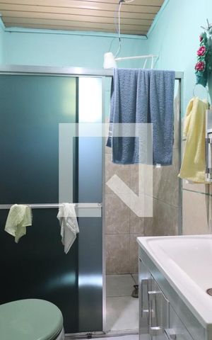 Casa à venda com 190m², 2 quartos e 1 vagabanheiro