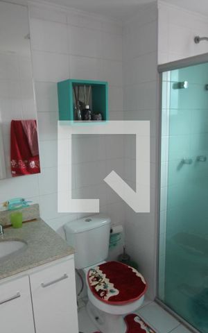 Apartamento à venda com 204m², 4 quartos e 4 vagasBanheiro do Quarto 3