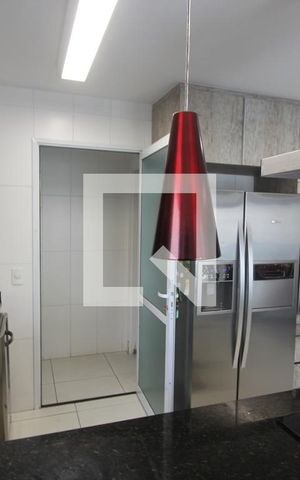Apartamento à venda com 204m², 4 quartos e 4 vagasCozinha