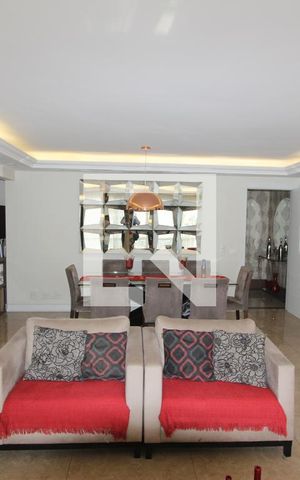 Apartamento à venda com 204m², 4 quartos e 4 vagasSala