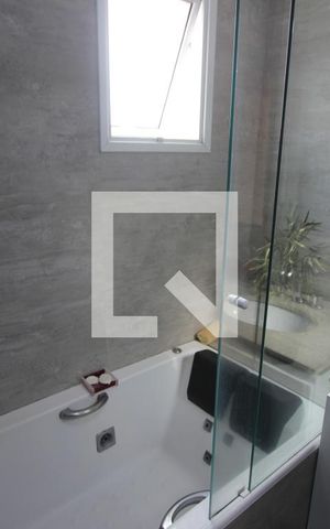 Apartamento à venda com 204m², 4 quartos e 4 vagasBanheiro 5
