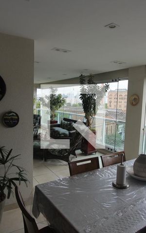 Apartamento à venda com 204m², 4 quartos e 4 vagasSala de Jantar
