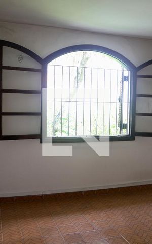 Casa à venda com 180m², 3 quartos e 3 vagas Casa à venda com 180m², 3 quartos e 3 vagasQuarto 1