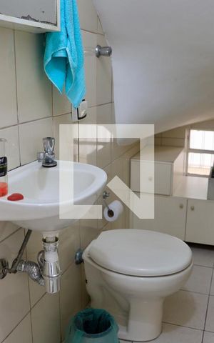 Casa à venda com 180m², 3 quartos e 3 vagas Casa à venda com 180m², 3 quartos e 3 vagasLavabo