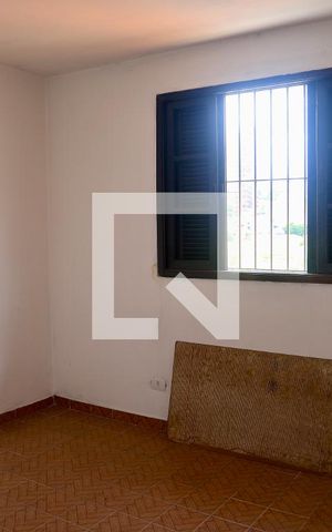 Casa à venda com 180m², 3 quartos e 3 vagas Casa à venda com 180m², 3 quartos e 3 vagasQuarto 3