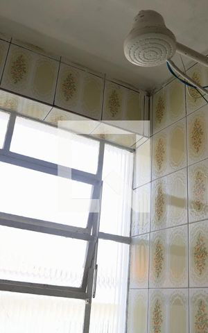 Casa à venda com 180m², 3 quartos e 3 vagas Casa à venda com 180m², 3 quartos e 3 vagasBanheiro Social