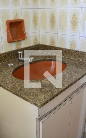 Casa à venda com 180m², 3 quartos e 3 vagas Casa à venda com 180m², 3 quartos e 3 vagasBanheiro Social