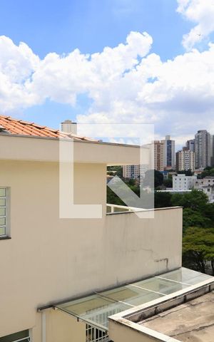 Casa à venda com 180m², 3 quartos e 3 vagas Casa à venda com 180m², 3 quartos e 3 vagasQuarto 2