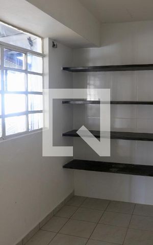 Casa à venda com 180m², 3 quartos e 3 vagas Casa à venda com 180m², 3 quartos e 3 vagasQuarto de Serviço
