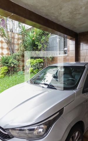 Casa à venda com 168m², 3 quartos e 1 vaga Casa à venda com 168m², 3 quartos e 1 vagaGaragem