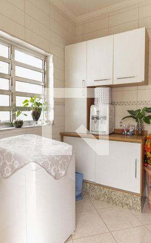 Casa à venda com 168m², 3 quartos e 1 vaga Casa à venda com 168m², 3 quartos e 1 vagaÁrea de Serviço