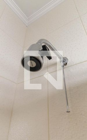 Casa à venda com 168m², 3 quartos e 1 vaga Casa à venda com 168m², 3 quartos e 1 vagaBanheiro da Suíte