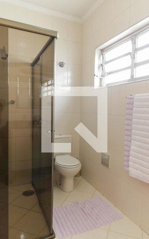 Casa à venda com 168m², 3 quartos e 1 vaga Casa à venda com 168m², 3 quartos e 1 vagaBanheiro da Suíte