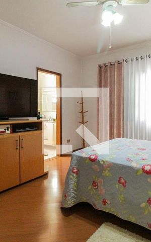 Casa à venda com 168m², 3 quartos e 1 vaga Casa à venda com 168m², 3 quartos e 1 vagaSuíte
