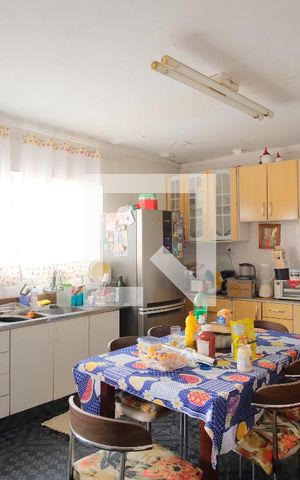 Casa para alugar com 250m², 3 quartos e 2 vagasCozinha