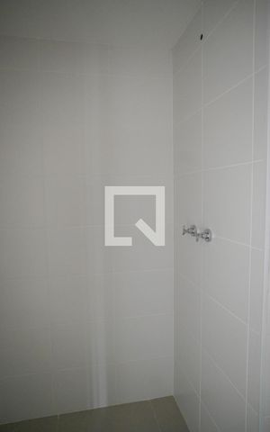 Apartamento para alugar com 29m², 1 quarto e sem vaga Apartamento para alugar com 29m², 1 quarto e sem vagaBanheiro