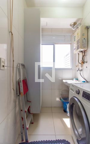 Apartamento à venda com 66m², 2 quartos e 1 vaga Apartamento à venda com 66m², 2 quartos e 1 vagaÁrea de Serviço
