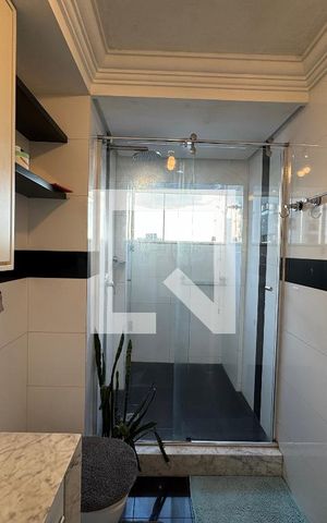 Apartamento à venda com 108m², 2 quartos e 1 vaga Apartamento à venda com 108m², 2 quartos e 1 vagaBanheiro