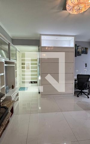 Apartamento à venda com 108m², 2 quartos e 1 vaga Apartamento à venda com 108m², 2 quartos e 1 vagaSala