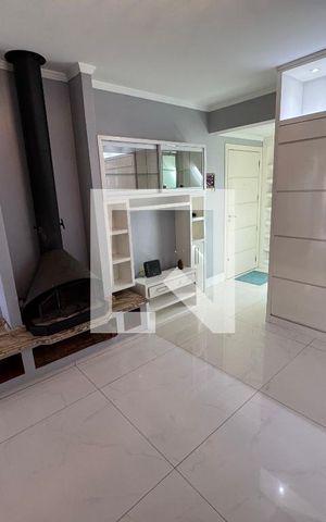 Apartamento à venda com 108m², 2 quartos e 1 vaga Apartamento à venda com 108m², 2 quartos e 1 vagaSala