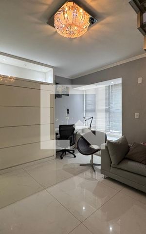 Apartamento à venda com 108m², 2 quartos e 1 vaga Apartamento à venda com 108m², 2 quartos e 1 vagaSala