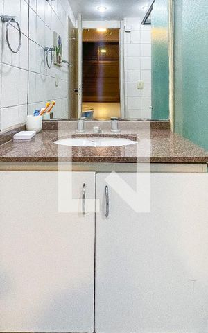 Apartamento para alugar com 35m², 1 quarto e 1 vaga Apartamento para alugar com 35m², 1 quarto e 1 vagaBanheiro