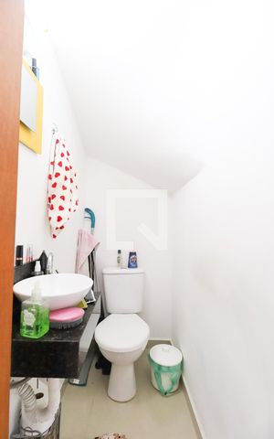 Casa à venda com 73m², 3 quartos e 1 vaga Casa à venda com 73m², 3 quartos e 1 vagaLavabo