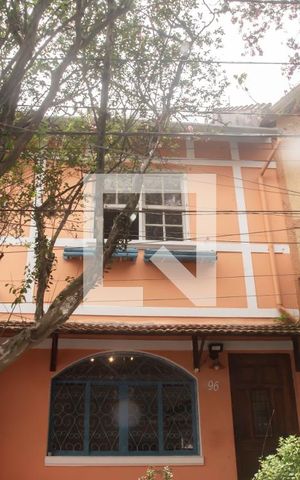 Casa à venda com 120m², 2 quartos e sem vagaFachada