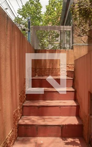 Casa à venda com 120m², 2 quartos e sem vagaEntrada