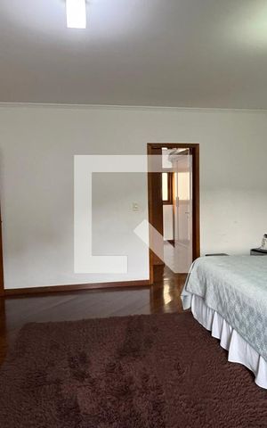 Casa para alugar com 300m², 3 quartos e 2 vagasSuíte 1