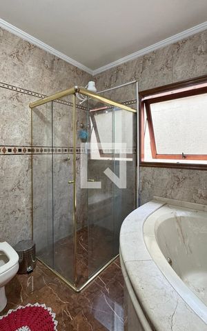 Casa para alugar com 300m², 3 quartos e 2 vagasBanheiro da Suíte 1