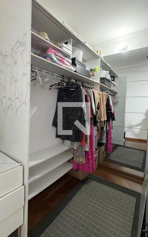 Casa para alugar com 300m², 3 quartos e 2 vagasCloset do quarto 3