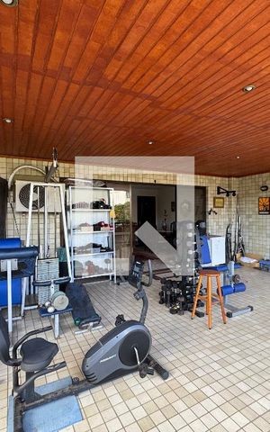 Apartamento à venda com 154m², 3 quartos e 2 vagas Apartamento à venda com 154m², 3 quartos e 2 vagasVaranda