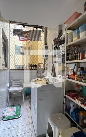 Apartamento à venda com 154m², 3 quartos e 2 vagas Apartamento à venda com 154m², 3 quartos e 2 vagasCozinha e Área de Serviço