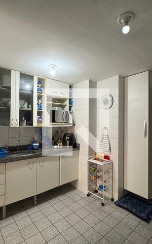 Apartamento à venda com 154m², 3 quartos e 2 vagas Apartamento à venda com 154m², 3 quartos e 2 vagasCozinha e Área de Serviço