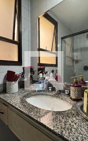 Apartamento à venda com 154m², 3 quartos e 2 vagas Apartamento à venda com 154m², 3 quartos e 2 vagasBanheiro Social